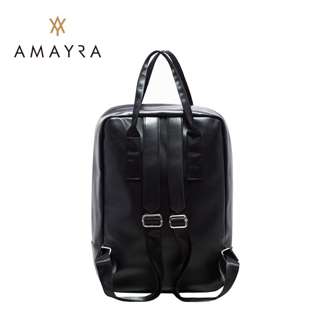 Cartera Bandolera Mochila Mujer Cuero Sintetico Amayra Negra